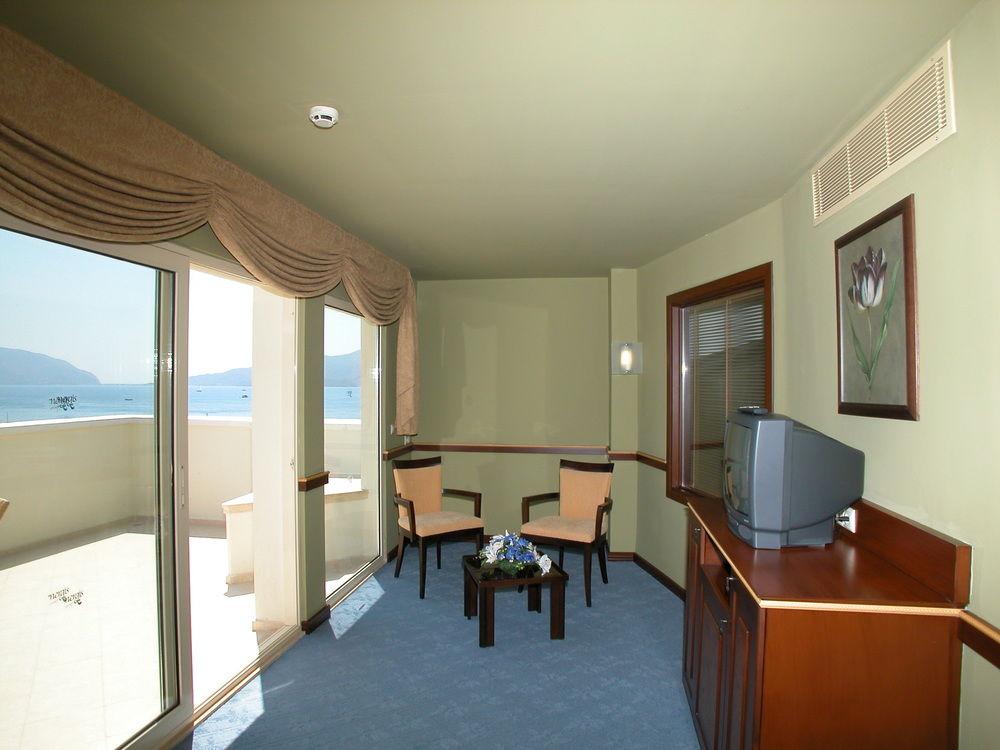 Motto Premium Marmaris Hotel Exterior photo